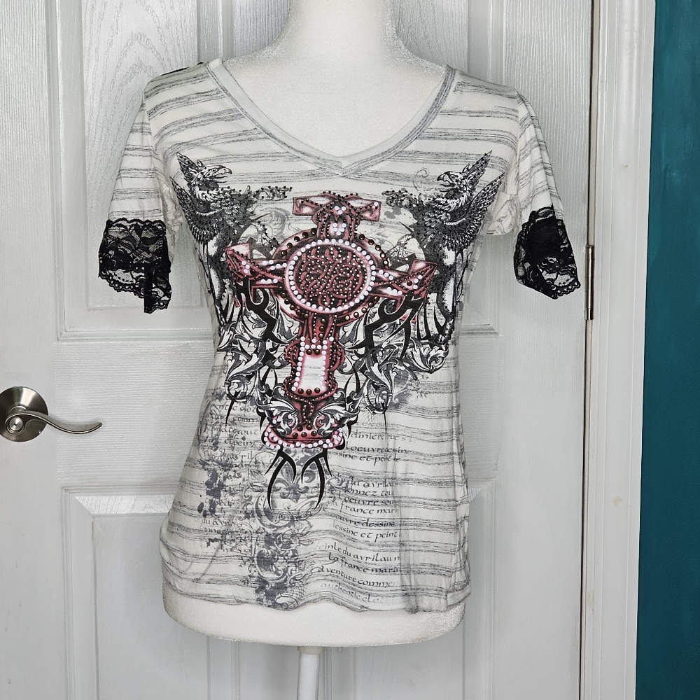 Daytrip Embellished Cross Top Medium